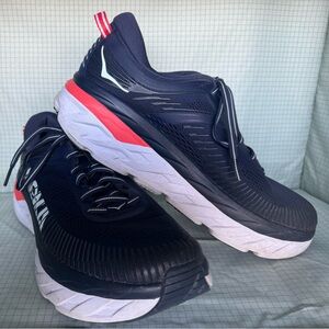 Hoka Bondi 7, very good condition.